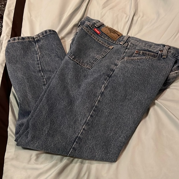 Wrangler mens light wash blue jeans size 36x28 - Picture 8 of 8